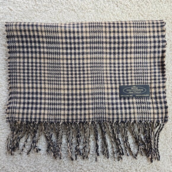 Cashmere Houndstooth Scarf Made in Germany - Picture 1 of 9